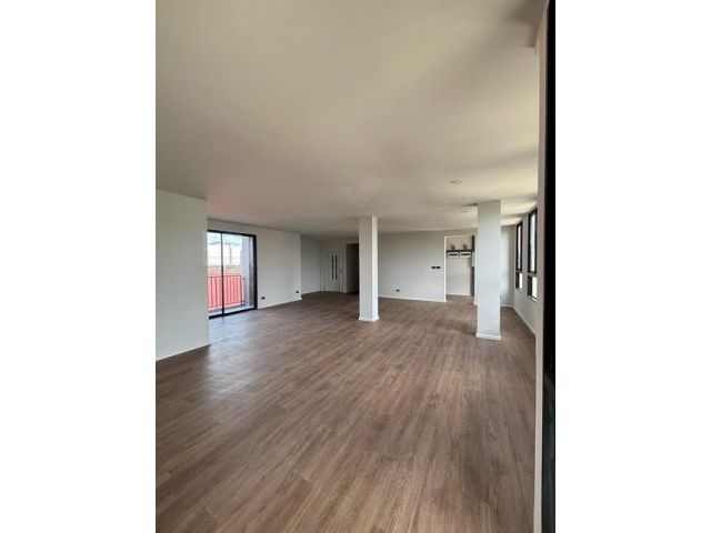 P1973 ให้เช่า ขาย โฮมออฟฟิศ 3.5 ชั้น โครงการ บริทตัน ลาดพร้าว 41