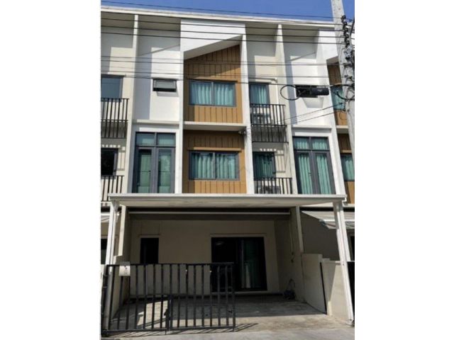 ให้เช่าทาวน์โฮม 3 ชั้น 3 นอน Plex อ่อนนุช–วงแหวน ใกล้ Jas GreenVi