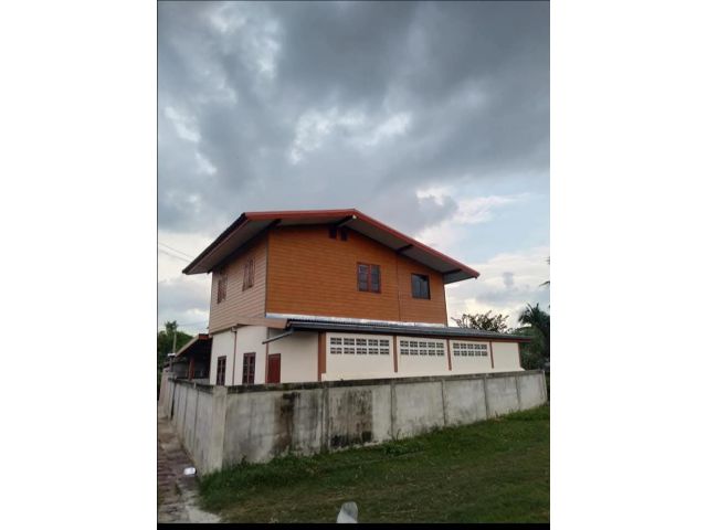 ขายบ้านพร้อมที่ดิน