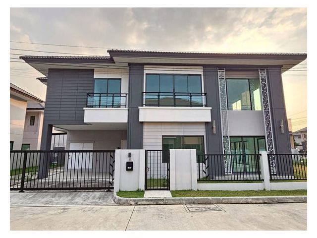 ขายด่วน  บ้านเดี่ยว ชีวารมย์ นครอินทร์ หลังมุม 94.5 ตร.วา 4 นอน 5 น้ำ บ้านใหม่ ใหญ่สุดในโครงการ  094-429-7915 (เปิ้ล)