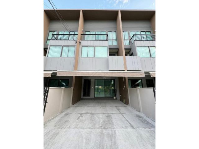 ให้เช่าทาวโฮม 3 ชั้น บ้านกลางเมือง พระราม 9-กรุงเทพกรีฑา (ตัดใหม่