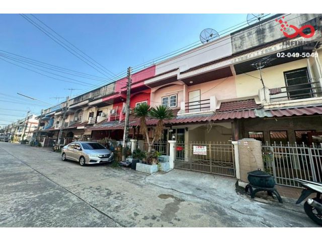 ขายทาวน์เฮาส์ 2 ชั้น 18ตรว.ใกล้รถไฟฟ้า คูคต  หมู่บ้านแหวนยอด 1  ลำลูกกา21