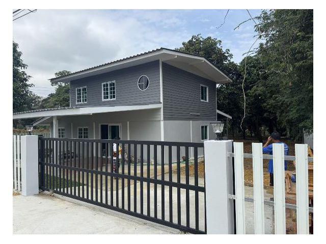 ขายด่วน!!!ที่พร้อมบ้านสวนรีโนเวสใหม่ทั้งหลัง ต.โพรงมะเดื่อ อ.เมืองนครปฐม เนื้อที่ 216 ตรว. ด้านหน้าติดถนนลาดยาง ด้านหลัง