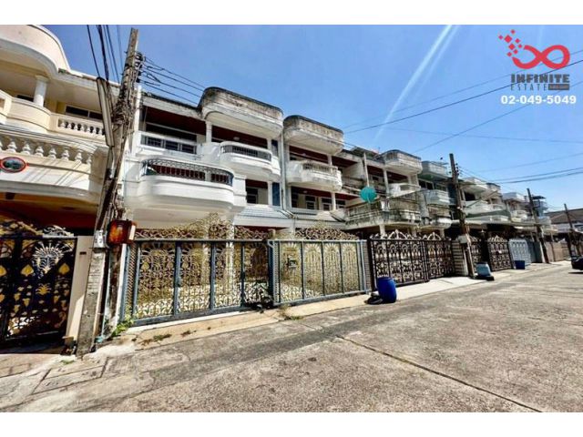 ขายทาวน์โฮม 3.5ชั้น  บรมราชชนนี 11 ใกล้เซ็นทรัล ปิ่นเกล้า บางกอกน้อย 46ตรว.6ห้องนอน