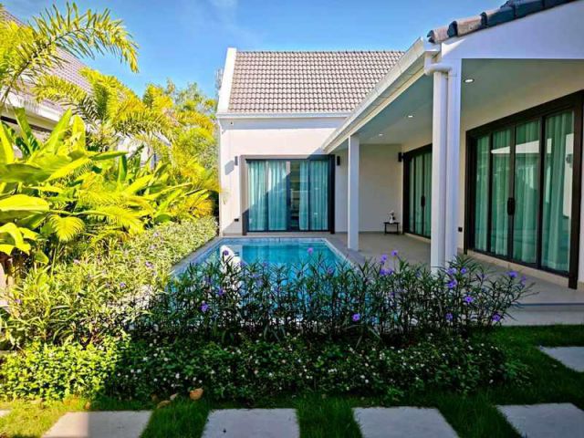 H1025 ขายบ้านเดี่ยวสไตล์ American Barnhouse สระว่ายน้ำส่วนตัว ทำเลโซนอ่างเก็บน้ำมาบประชัน พัทยา