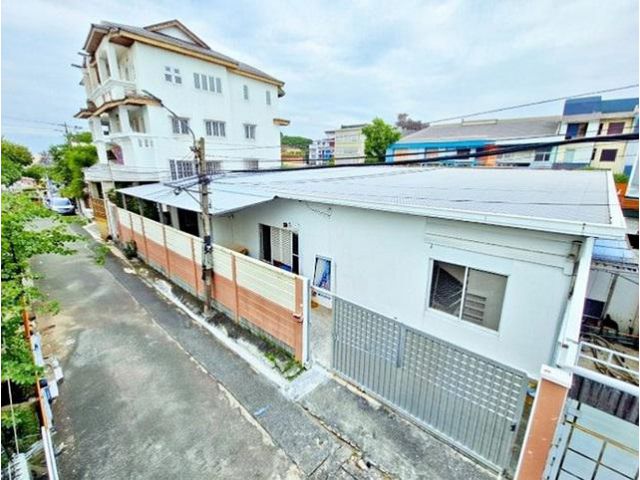 เดอะมอลล์ บางกะปิ MRTลาดพร้าว รพ.ลาดพร้าว600ม. โกดังเช่า 670 ตร.