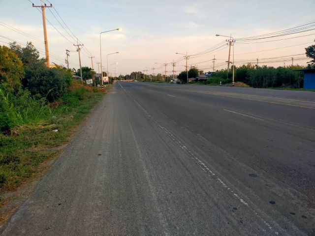 ขายที่ดิน11ไร่ไร่ละ1.9ล้าน.ติดทางหลวง3422 อ.สองพี่น้อง จ.สุพรรฯเหมาะทำปั้มน้ำมัน/บ้านจัดสรร/คลังสินค้า.ใก้ลวัดอัมพวัน