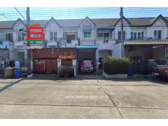 ทาวน์เฮ้าส์ เบญจพฤกษ์ (ใกล้มหาลัยเทคโนโลยีราชมงคลธัญบุรี) เนื้อที่ 18.3 ตรว. ตำบลคลองห้า อำเภอคลองหลวง จังหวัดปทุมธานี