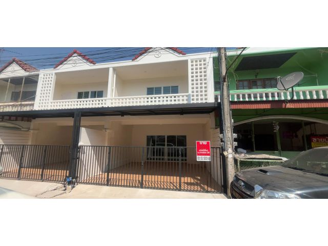 ทาวน์เฮ้าส์จังหวัดนครราชสีมา รีโนเวทตกแต่งใหม่ ราคาคุยกันก่อนได้ค่ะ