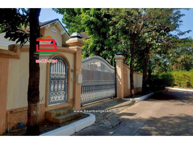 บ้านเดี่ยว เนื้อที่ 119.8 ตร.ว. หมู่บ้านผกามาศ (ปรีดีพนมยงค์ 14) ถนนสุขุมวิท แขวงประเวศ เขตประเวศ