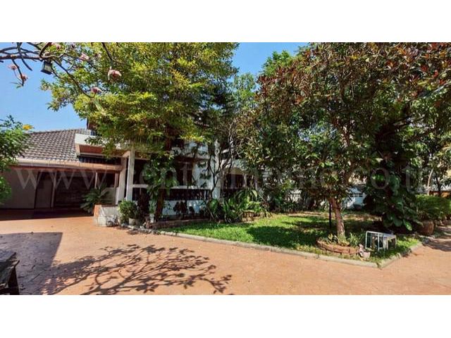 บ้านเดี่ยว พร้อมที่ดิน 232 ตร.วา ซอย ลาดพร้าว 107