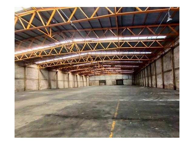 ให้เช่าโกดัง 1,000 ตร.ม. และ 36,00 ตร.ม.สำโรงกลาง อำเภอพระประแดง