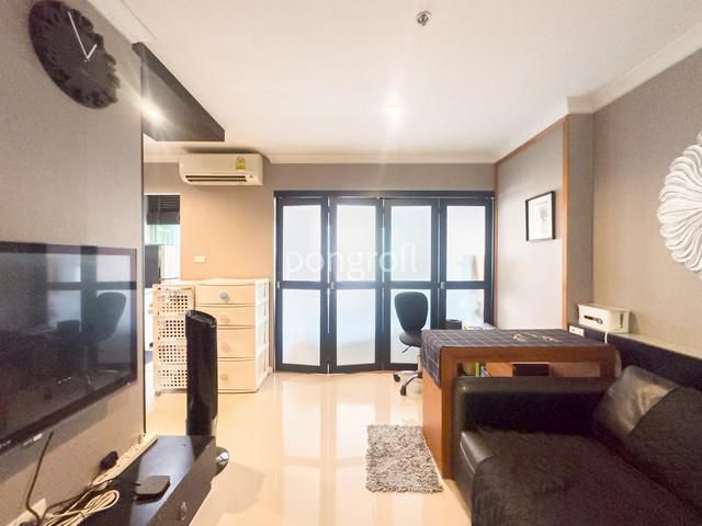 ห้องสวยชั้นสูง ชั้น 25 วิวเมืองโล่ง  ลุมพินี เพลส พระราม 9  รัชด