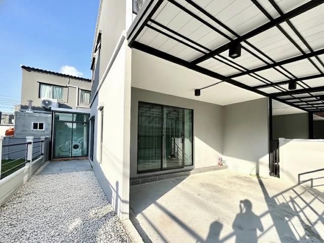 ให้เช่าทาวน์โฮม 2 ชั้นหลังมุม 3 ห้องอน Pleno สุขุมวิท-บางนา 2 ใกล