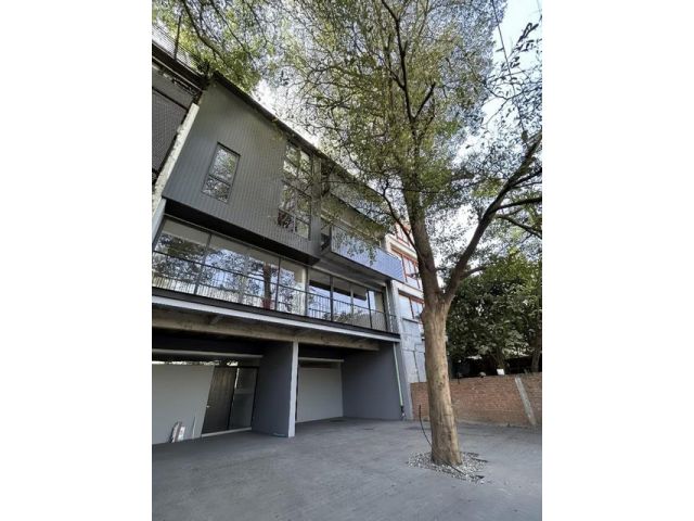 ให้เช่าโฮมออฟฟิศใหม่ 3.5 ชั้น 300 ตรม รัชดา 32, ลาดพร้าว 35 ไฟ 3