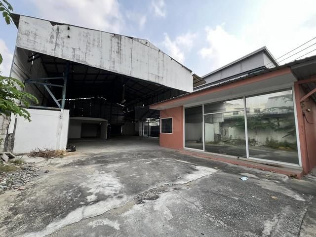 ให้เช่าโกดังพร้อมออฟฟิศชั้นเดียว ซอยนาคนิวาส ลาดพร้าว 71