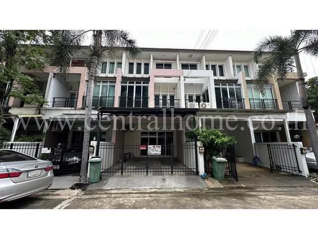 ทาวน์โฮม วิสต้า ปาร์ค รัชดา - รามอินทรา รีโนเวทใหม่ทั้งหลัง