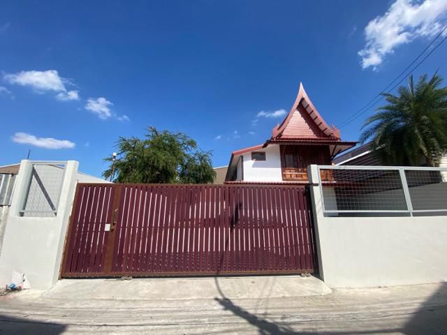 ให้เช่าบ้านเดี่ยวสร้างใหม่ 2 ชั้น เนื้อที่ 100 ตร.วา ซอยลาดพร้าว 101 ใกล้เดอะมอลล์ บางกะปิ รถไฟฟ้าลาดพร้าว 101