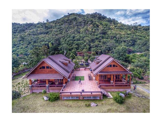 ขายบ้านพักตากอากาศเขาใหญ่ 3 ไร่ 2 งาน บ้านพร้อมที่ดินติดเขา ใกล้เส้นธนะรัชต์ หนองน้ำแดง ปากช่อง บ้านสวยมาก บรรยากาศดี วิ