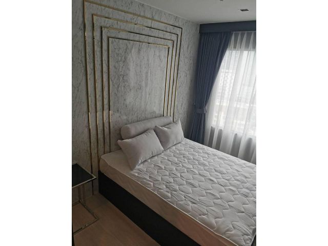 Life One Wireless 21st floor