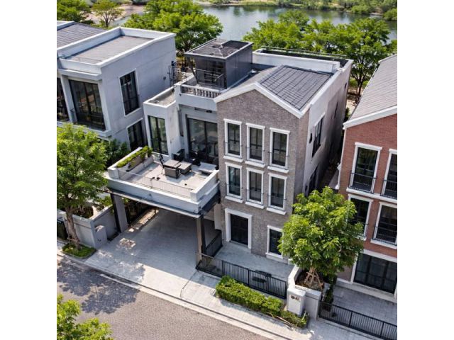 ให้เช่าบ้านเดี่ยวหรู 3 ชั้น  4นอน เอกมัย-รามอินทรา สุคนธสวัสดิ์