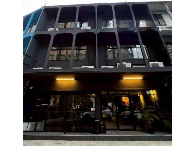 ให้เช่าอาคารพาณิชย์ 3ชั้น 2คูหา ใกล้ MRTพหลโยธิน BTSห้าแยกลาดพร้า