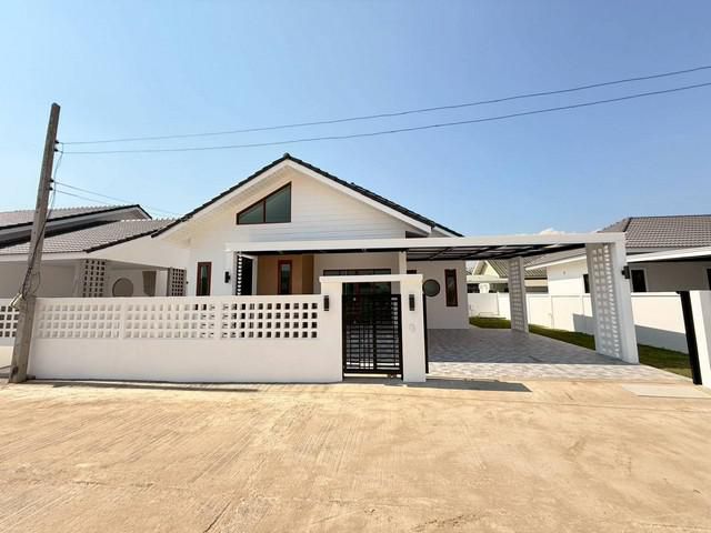 บ้านใหม่ หางดง เชียงใหม่ ราคาเริ่มต้น 2.5 ล้าน  ใกล้โรงเรียนนานาช