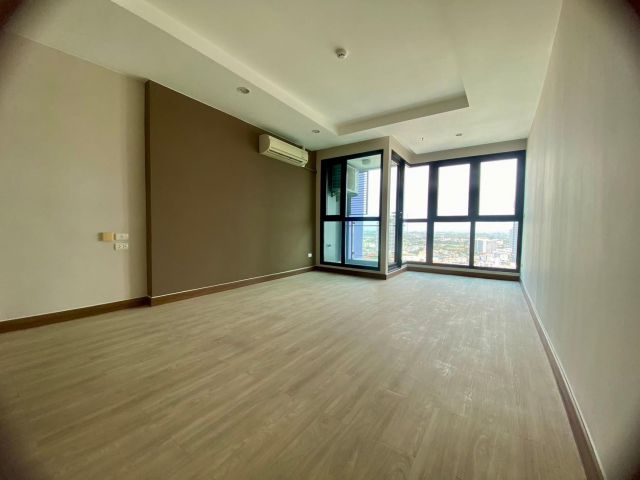 ทำเลทอง ราคาถูก ผ่อนตรงได้!! คอนโดลัดดาพลัส อ.ศรีราชา จ.ชลบุรี หลังโรบินสัน ห้องใหม่ไม่เคยเข้าอยู่