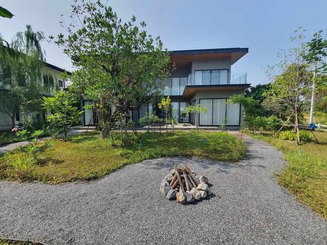 บ้านเดี่ยว 2 ชั้นพักตากอากาศ ป่าน้ำใส ราชบุรี  เนื้อที่ 200.8 ตาร