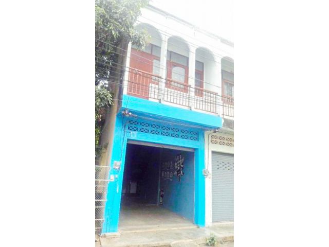 ตึกแถวให้เช่าใจกลางเมืองลำปาง  3 นอน รร.ลำปางกัลยาณี 600 ม.