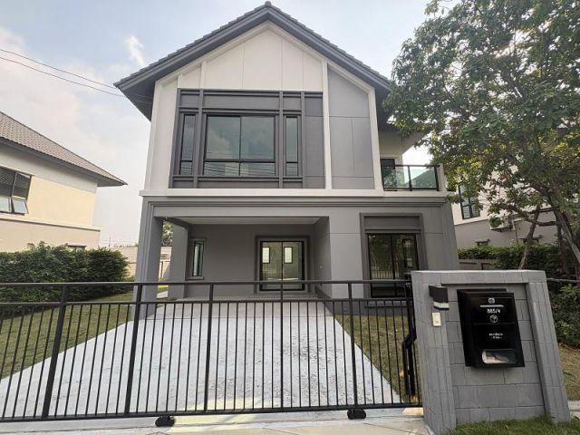 ขายและให้เช่าบ้านเดี่ยวหลังใหม่ Britania วงแหวน-เทพารักษ์ ใกล้วงแหวนถนนกาญจนาภิเษก สมุทรปราการ.