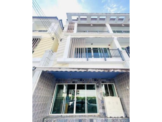 ให้เช่าทาว์นโฮม 3 ชั้น บ้านกลางเมือง Urbanion เกษตร-นวมินทร์