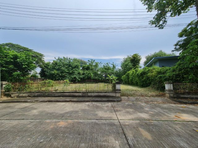 ขายที่ดินหมู่บ้านเลควิวพาร์ค (Lake View Park) ต.สันผีเสื้อ อ.เมืองเชียงใหม่ 127 ตรว