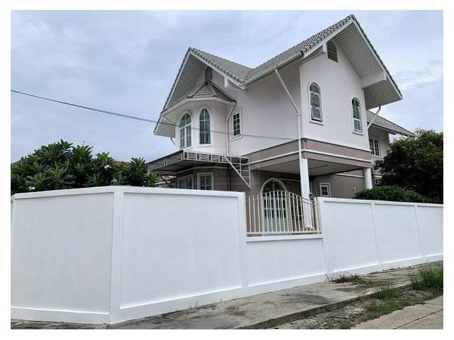 ขายบ้านเดี่ยว 2.5 ชั้น. หมู่บ้านเมืองทอง 4 สุขุมวิท 101 ปุณณวิถี