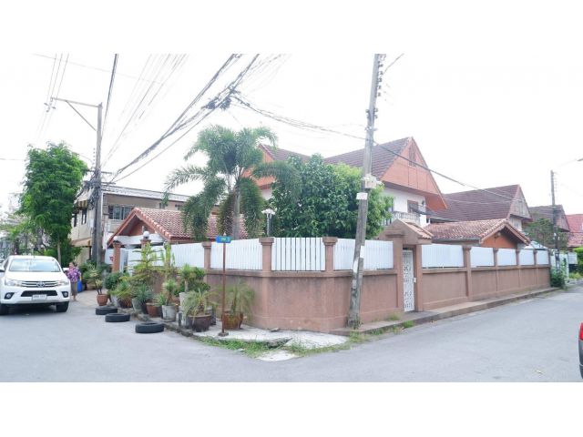 ให้เช่าบ้านเดี่ยว 2 ชั้น หมู่บ้านชื่นกมลนิเวศน์4 รามอินทรา60