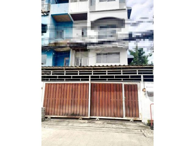 ให้เช่าทาวโฮม4 ชั้นรัชดา-ลาดพร้าวหลังมุม 46 ตรว หลังมุม โปร่ง โล่ง เป็นส่วนตัว ใช้สอย300 ตรม5 ห้องนอน6 ห้องน้ำ3 ที่จอดรถ