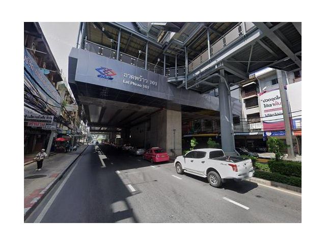 ขายที่ดินพร้อมสิ่งปลูกสร้างแปลงใหญ่ ลาดพร้าว 107 ใกล้ MRT ทำเลศักยภาพ