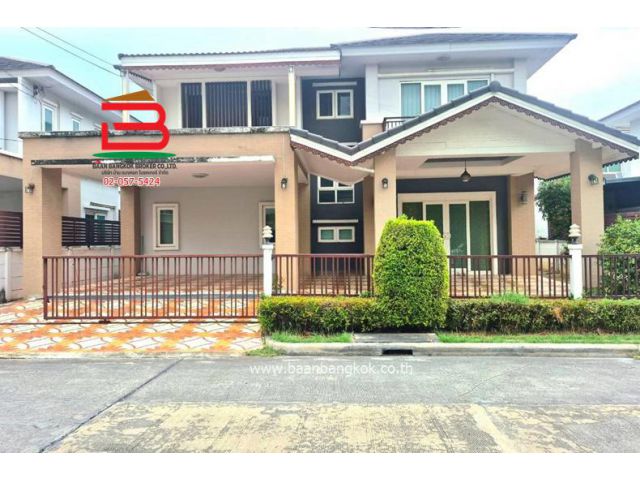 ขายบ้านเดี่ยว เดอะลิฟวิ่ง 3 บ้านกล้วย-ไทรน้อย (ใกล้รถไฟฟ้าสายสีม่วง สถานีคลองบางไผ่) เนื้อที่ 65.5 ตรว. อำเภอบางบัวทอง