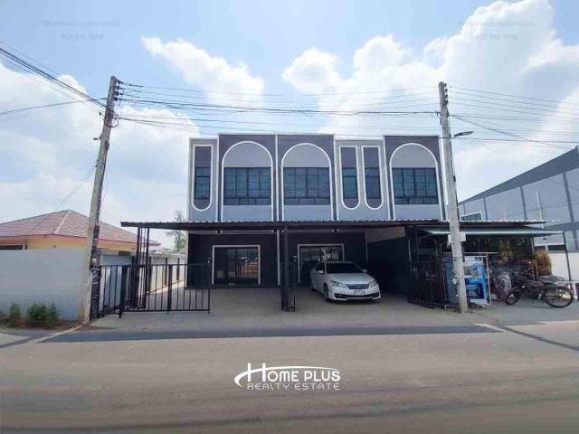 อาคารพาณิชย์ ถนนโป่งไผ่ ซอยพวงทอง ใกล้นิคมอุตสาหกรรม 304 ปราจีนบุรี