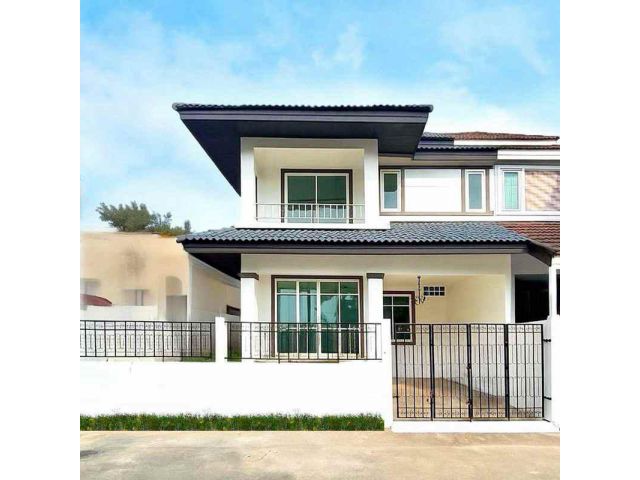 H1040 บ้านแฝด 2 ชั้น หลังใหญ่ ใจกลางพัทยา! บ้านแฝดที่ให้ความรู้สึกเหมือนบ้านเดี่ยว เขาน้อย 4 ห้องนอน