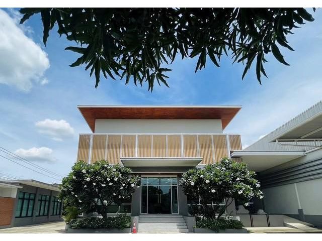 ขายโรงงานพื้นที่สีม่วง สภาพใหม่พร้อมใช้งาน อำเภอกระทุ่มแบน สมุทรสาคร เนื้อที่ 2 ไร่ 12 ตรว.