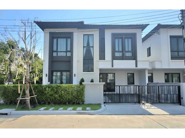 ขาย ให้เช่า บ้านเดี่ยว 2 ชั้น แกรนด์ พลีโน่ สุขุมวิท-บางนา  Built-in ทั้งหลัง