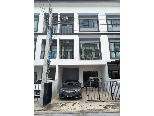 ให้เช่าทาวน์เฮาส์ 3 ชั้น ม.ลุมพินีทาวน์ เพลส สุขุมวิท 113 (ซอยด่านสำโรง )