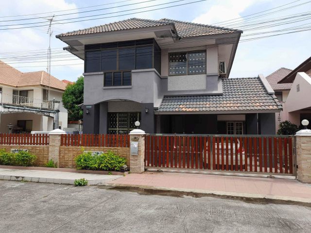 H1042 ให้เช่า บ้านเดี่ยว หมู่บ้านคันทรีปาร์ค (Country Park)