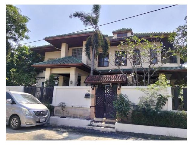 บ้านเดี่ยวขนาดใหญ่ สร้างเอง ดีไซน์เอง ใส่ใจทุกรายละเอียด