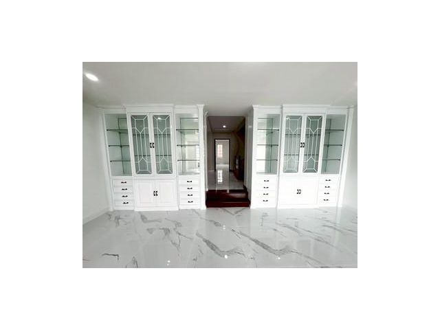 ให้เช่าบ้าน 5 ชั้น ทำเลเย็นอากาศ โครงการ หมู่บ้านเย็นอากาศเรสซิเ
