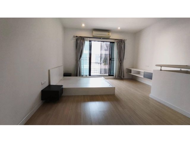 S04-0125 SALE! 3-Story Townhome @ Sixnature Kalapapruek Only 2.99 MB!