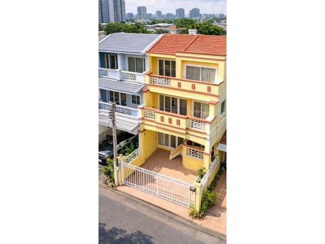 อ่อนนุช 35-41 ถูกที่สุด ศรีนครินทร์ ARL หัวหมาก 900 ม.ทาวน์เฮ้าส์