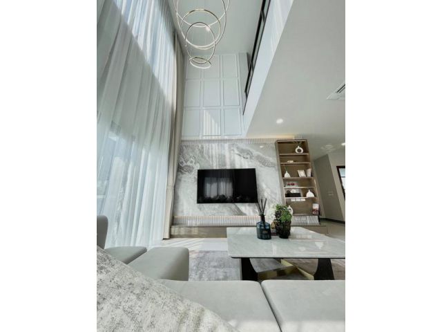 MHR11 โครงการใหม่! เช่าบ้านหรู THE CITY บางนา 313 ตร.ม. แต่ง Modern Luxury เฟอร์ครบ ใกล้ Mega Bangna เพียง 1.5 กม.