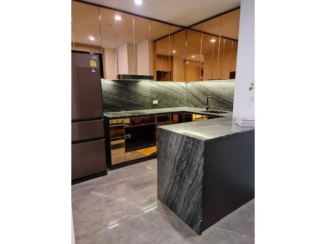 Noble Ploenchit clean nice